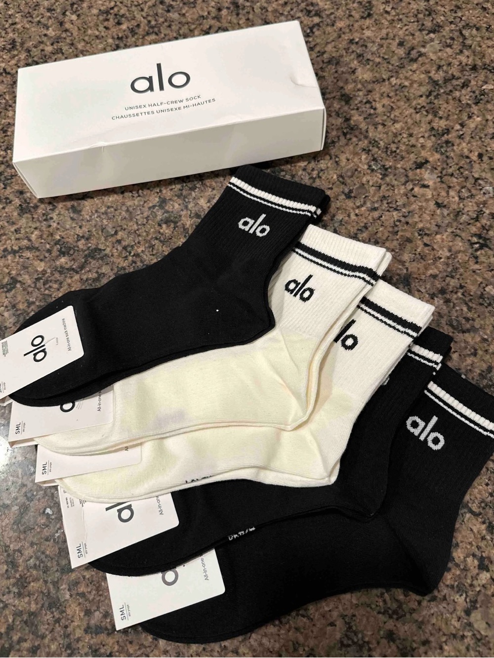 7 Day Short Crew Socks (One Pair)